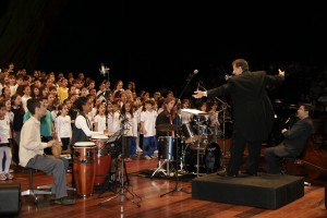 Concerto 450 vozes - Maestro Henry Leck EUA